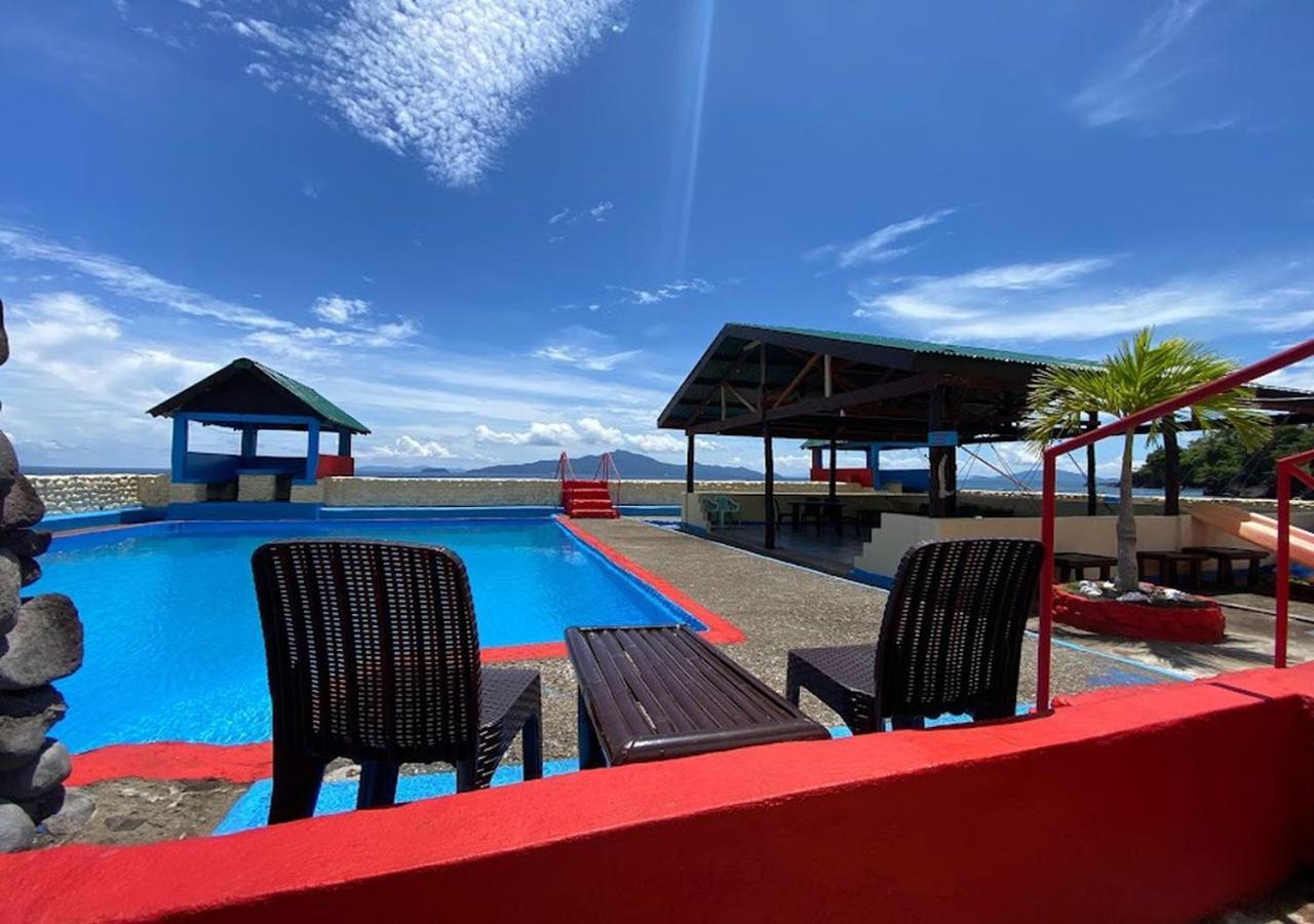 Napo Beach Resort Maripipi Exterior photo